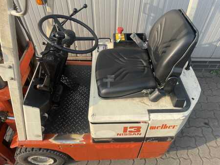 El truck - 3 hjulet 1990  Nissan S01D1.3U (7)