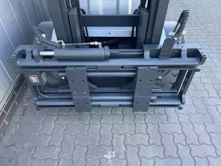 Elektromos 4 kerekű 2018  Still RX60-45 | Batterie 94% Restkapazität (10)