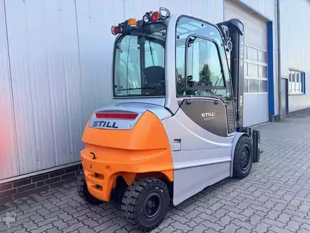 Eléctrico - 4 rodas 2018  Still RX60-40 (3)
