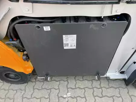 Elektryczne 4-kołowe 2016  Still RX60-30L/600 | Nur 830 Bst. (9)