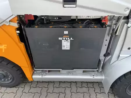 Elektryczne 4-kołowe 2016  Still RX60-70 | Batterie 2024 (8)