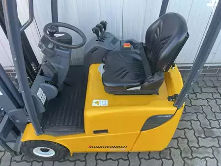 Electric - 3 wheels - Jungheinrich EFG 110 | Neue Batterie (7)