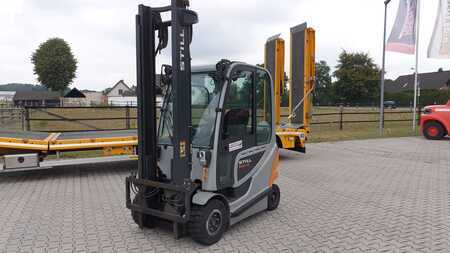Elektro 4 Rad  Still RX60-25 (1)