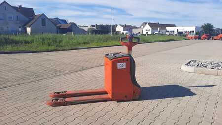 Nízkozdvižný vozík 2014  Linde T18 - 1152 - 375 Ah Batterie (5)