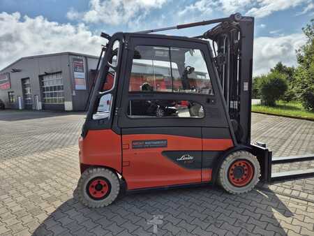 Elektro 4 Rad  Linde E50HL-01    Batterie - 12.2023 (5)