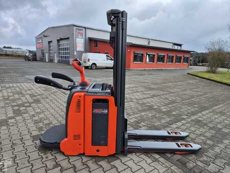 Hochhubwagen  Linde L12LAPi Batterie aus 2023 (7)