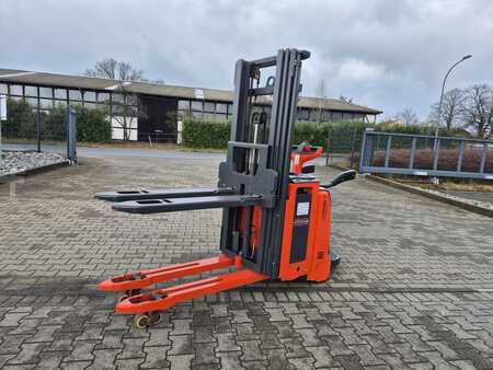 Hochhubwagen  Linde L12LAPi Batterie aus 2023 (9)