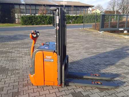 Ruční vysokozdvižný vozík 2013  Linde L14 nur 402 Std Batterie 01/22 (1)