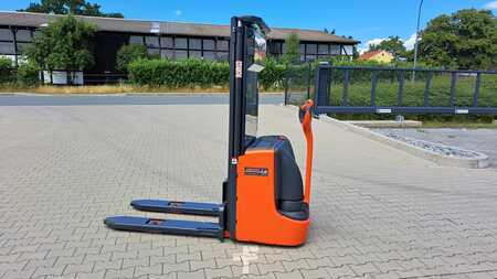 Ruční vysokozdvižný vozík 2020  Linde L14C (2)