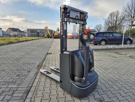 Ledestabler 2017  Linde L10B Batterie NEU (3)