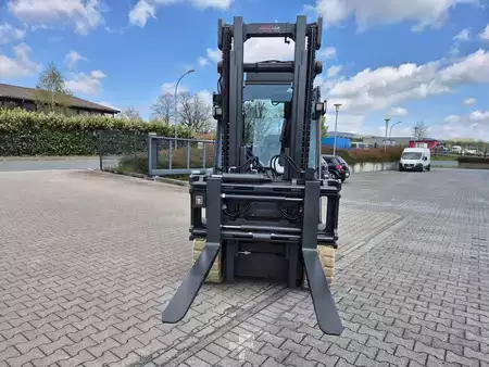 Chariots électriques à 4 roues 2019  Linde E50HL (10)