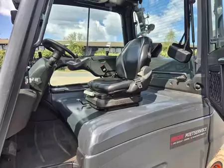 Chariots électriques à 4 roues 2019  Linde E50HL (13)
