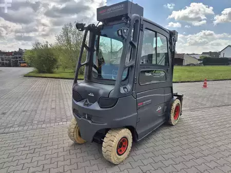 Chariots électriques à 4 roues 2019  Linde E50HL (4)