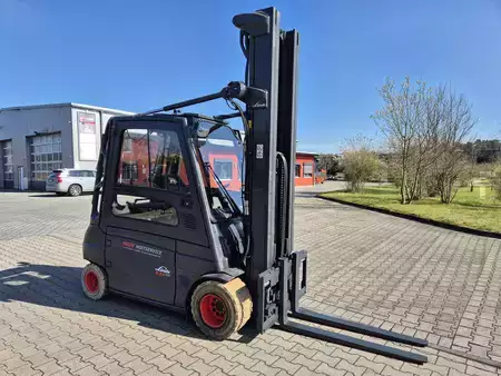 Carrelli elettrici 4 ruote 2018  Linde E35L (9)