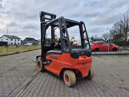 Chariots électriques à 4 roues 2018  Linde E50HL (4)