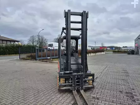 Chariots électriques à 4 roues 2018  Linde E50HL (8)