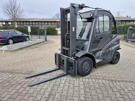 Carretilla elevadora diésel 2017  Linde H40D-02 TOP aufbereitet! (1)