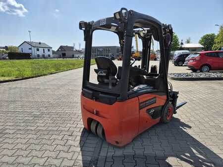 Chariots électriques à 3 roues 2017  Linde E16C-02 (5)