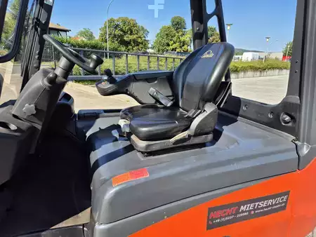 Carrelli elettrici 4 ruote 2017  Linde E35HL (13)