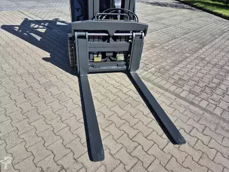 Carrelli elettrici 4 ruote 2017  Linde E35HL (9)