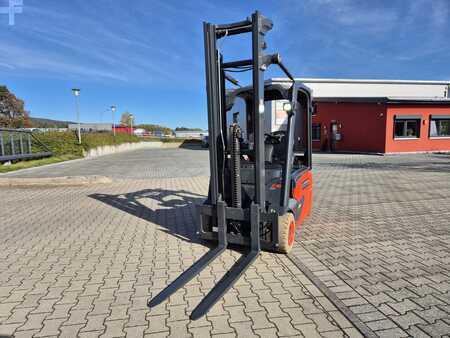 Chariots électriques à 3 roues 2023  Linde E16-02 (11)