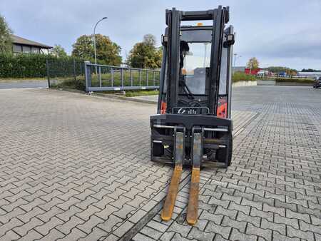 Dieselstapler  Linde H25D-02 (8)