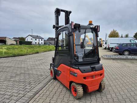 Chariots électriques à 4 roues 2020  Linde E20PL (3)