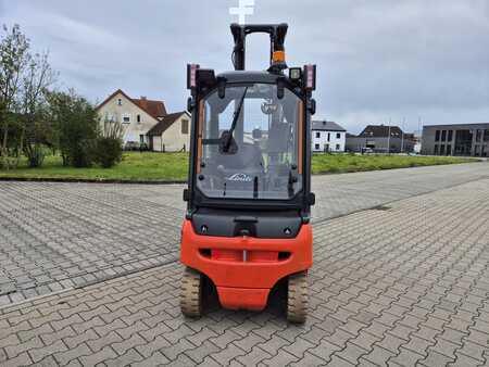 4-wiel elektrische heftrucks 2020  Linde E20PL (4)