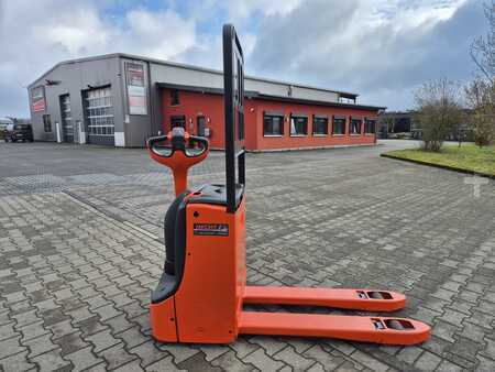 Niederhubwagen  Linde T20 (5)