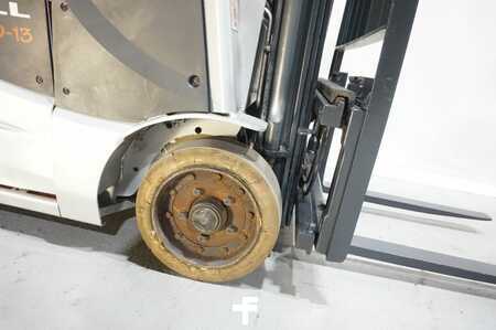 Chariots électriques à 3 roues 2010  Still RX50-13 Triplex 3.Ventil (9)