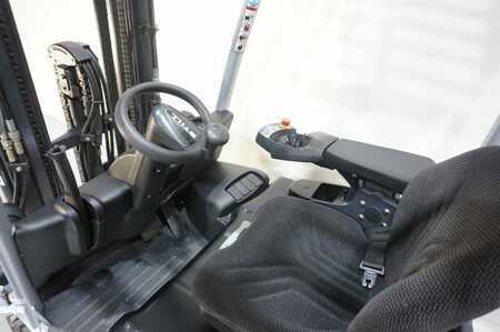 Elektro 3 Rad 2011  Still RX50-10C Triplex 4,9m 3.+4. Ventil (5)