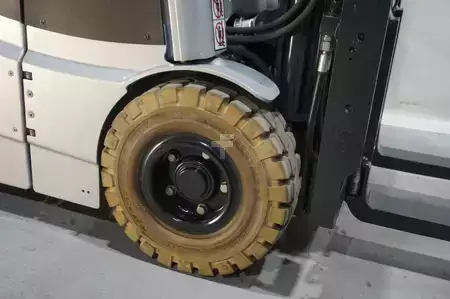 3-wiel elektrische heftrucks 2013  Still RX50-10C Triplex 3.+4. Ventil ZVG (9)