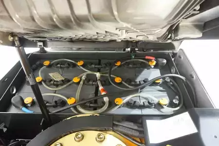 El truck - 3 hjulet 2016  Still RX50-13 Triplex   3. Ventil erst 760 std (8)