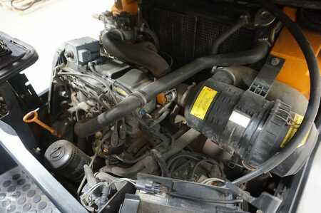 Gázüzemű targoncák 2002  Still R70-20CT compact Triplex 7079 (8)