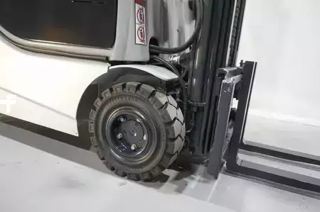 Dízel targoncák 2016  Still RX70-16D Triplex Kabine DPF Heizung (9)