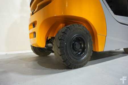 LPG Forklifts 2017  Still RX70-16T Tele 3. Ventil erst 1371 Stunden (9)