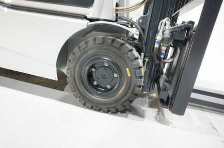 LPG Forklifts 2018  Still RX70-16T Triplex 3.+4. Ventil Kabine (9)