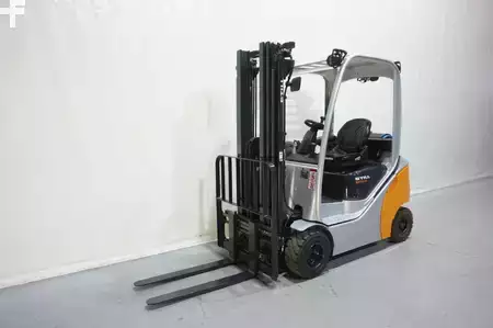 Gas gaffeltruck 2017  Still RX70-20T Triplex 3.+4. Ventil (4)