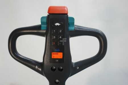 Porta-paletes elétrico 2025  Baoli KBP20 Li-Ion integr.Ladegerät neu (6)