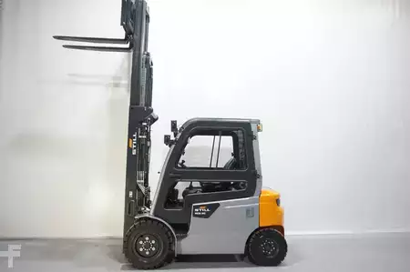 El truck - 4 hjulet 2023  Still RCE30 Triplex 3.+4. Ventil Kabine erst 14 Stunden (1)