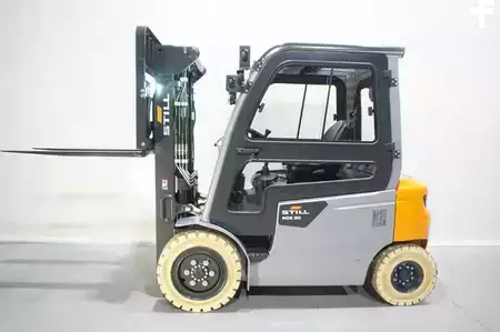 El truck - 4 hjulet 2023  Still RCE30 Triplex 3.+4. Ventil Kabine erst 2 Stunde (2)