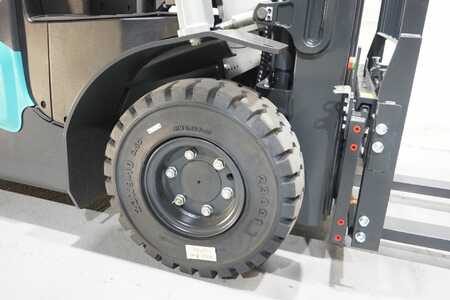 Electric - 4 wheels 2022  Baoli KBE25 G1 Triplex 3.+4.Ventil STVZO  (9)