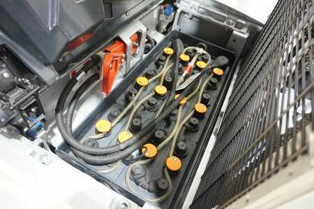 Hochhubwagen 2016  Still EXV20i Triplex Initialhub integr.Ladegerät (9)