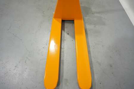 High Lifter / Scissors Lifts 2013  Still HPT10 XE  (5)