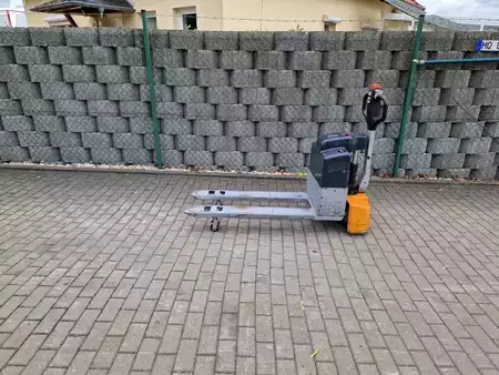 Niederhubwagen 2019  Still ECU15C (1)