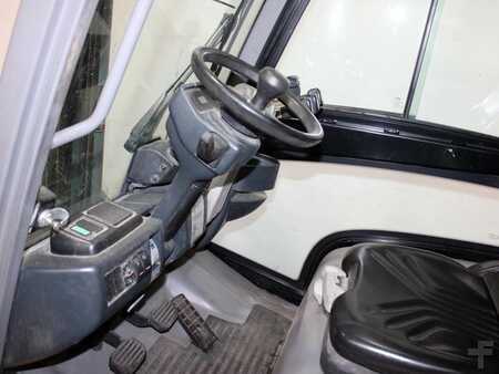 Gázüzemű targoncák 2018  Jungheinrich TFG 425 SP G+E100-400ZT (4)