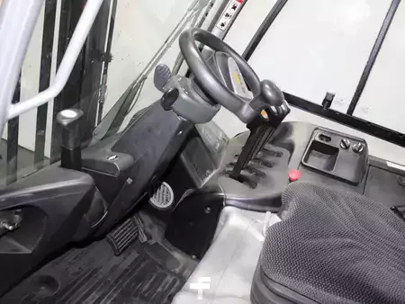 Carrelli elettrici 4 ruote 2013  Still RX 60-20  6315 (4)