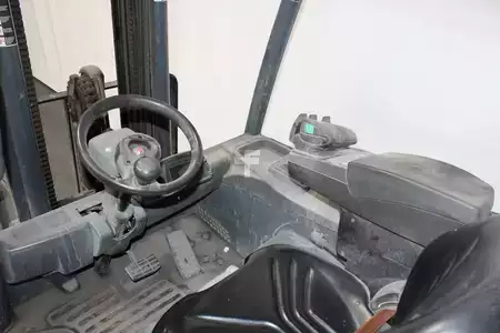 Eléctrica de 4 ruedas 2017  CAT Lift Trucks 2 EPC 5000 (3)