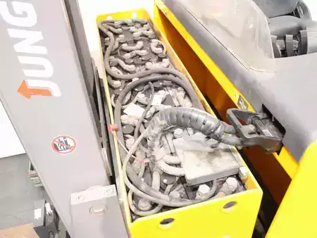 Carrelli retrattili 2017  Jungheinrich ETV 214 L GE115-650DZ (3)