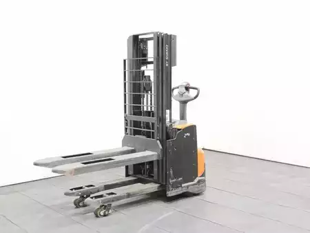 Hochhubwagen 2023  Toyota SWE 140L (1)